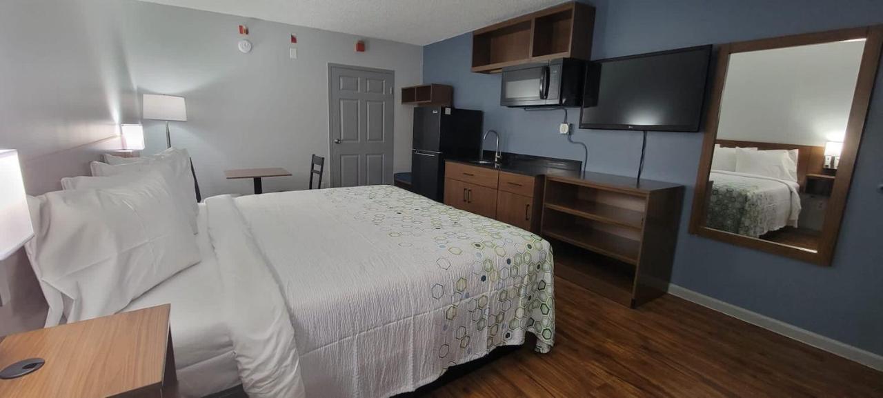 Hometowne Studios By Red Roof Egg Harbor-Atlantic City Airport Egg Harbor Township Dış mekan fotoğraf