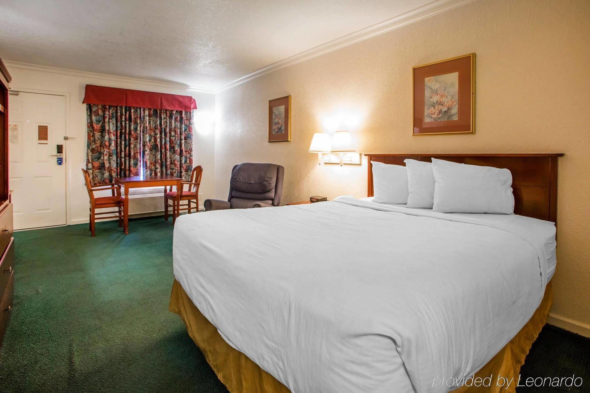 Hometowne Studios By Red Roof Egg Harbor-Atlantic City Airport Egg Harbor Township Dış mekan fotoğraf