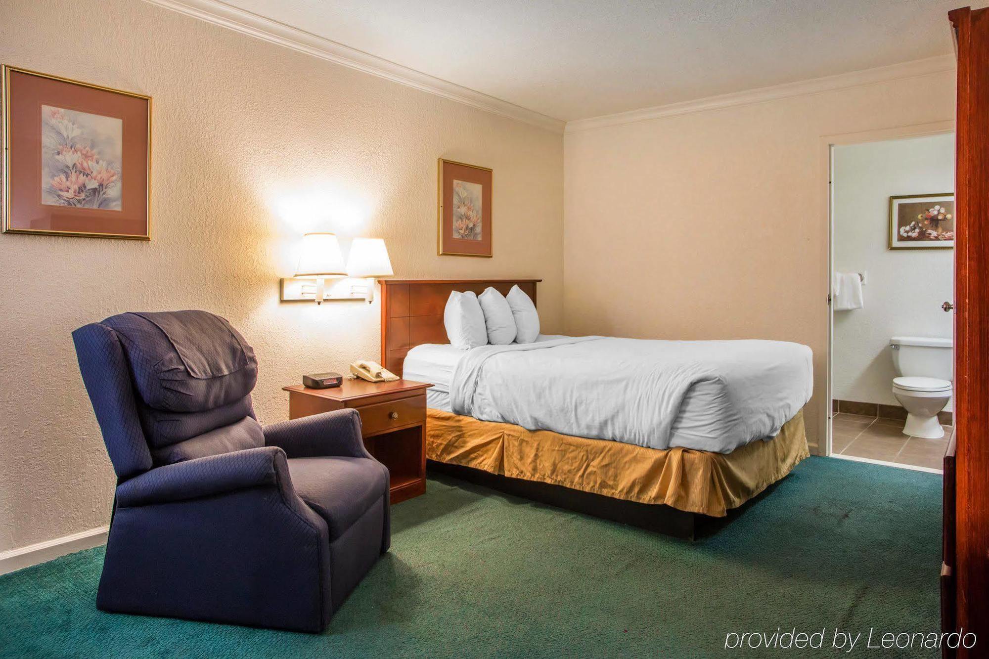 Hometowne Studios By Red Roof Egg Harbor-Atlantic City Airport Egg Harbor Township Dış mekan fotoğraf